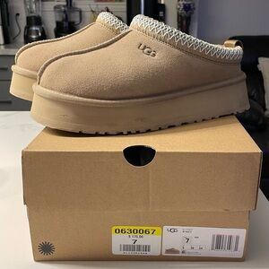Womens UGG Tazz Platform Slipper - Sand
